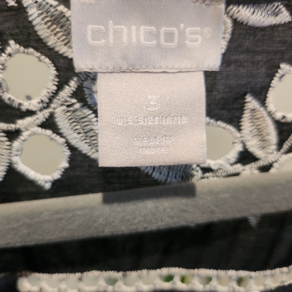 Chico's Navy and white blouse shirt top eyelet striped size 3/xl - Picture 2 of 10